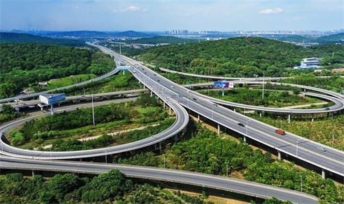 郾城钢筋套筒应用于高速公路
